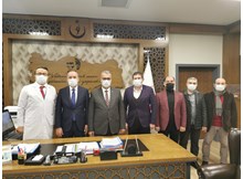 “Sağlık çalışanları büyük fedakarlık içinde çalışıyor”