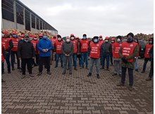 Gökmen: “Sendika hakkı için direnen işçinin yanındayız”