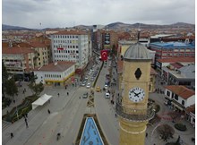 Gazi Caddesi’nde paylaşımlı bisiklet yolu uygulaması