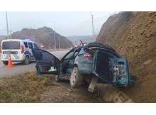 Takla atan otomobil hurdaya döndü: 1 yaralı