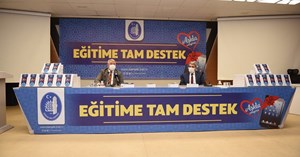 Çorum Belediyesi’nden öğrencilere tablet desteği