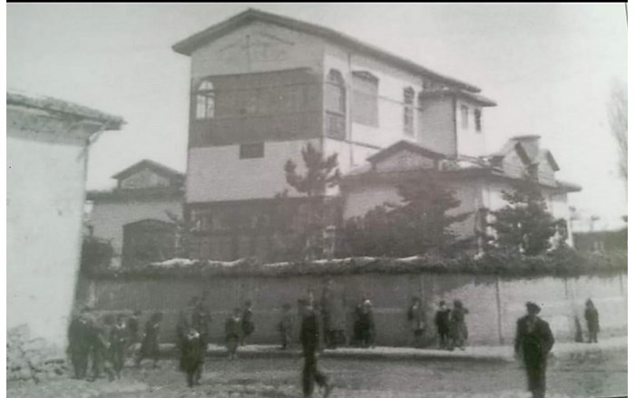 zafer-ilkokulu-yerindeki-eski-vali-kona___1