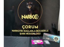 Posta ile uyuşturucu gönderdiler