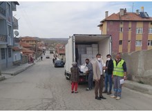 Yardım kolileri ihtiyaç sahiplerine ulaştırılıyor