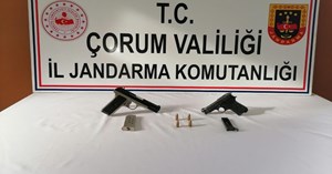 Ruhsatsız tabanca ele geçirildi