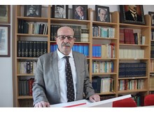 “Milletini ve kurtarıcısını küçümseyerek aydın olunmaz”