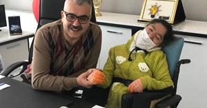Ahlatcı’dan engellilere yakın ilgi