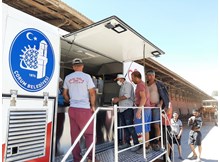 Belediyeden soğuk limonata ikramı