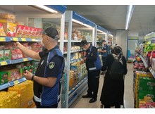 Zabıtadan market denetimi