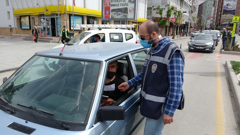 ÇORUM'DA YASAĞA UYMAYAN 32 ŞAHISA İŞLEM YAPILDI