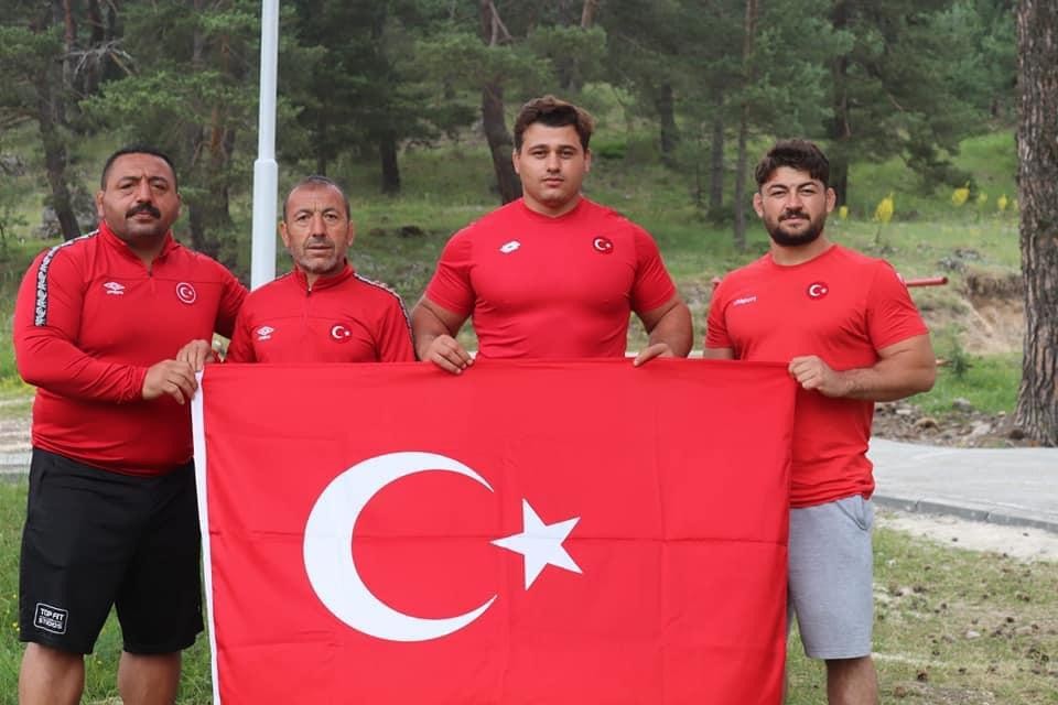 OSMANCIKLI PEHLİVAN 41 YILDIR GÜREŞ TUTUYOR