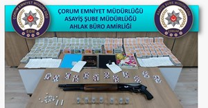 Derneğe kumar baskını