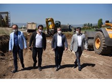 Belediye yeni yollar açıyor