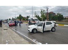 Zincirleme kazada 2 sağlık çalışanı yaralandı