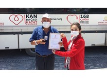 35 kez kan bağışladı, altın madalya aldı