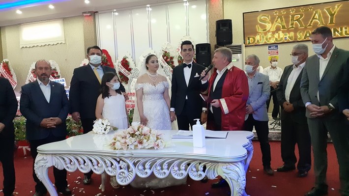 OSMANCIK'TA SİYASET VE İŞ DÜNYASINI BULUŞTURAN DÜĞÜN MİLLETVEKİLİ KAYA'NIN DANIŞMANI YUNUS GÜNGÖR DÜNYA EVİNE GİRDİ