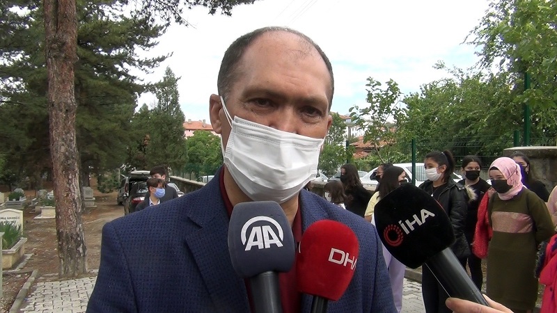 ŞEHİT AYBÜKE ÖĞRETMENİN BABASI SADIK YALÇIN "BUNLARIN RUHU EGE'NİN ÖBÜR TARAFINDA KALMIŞ"