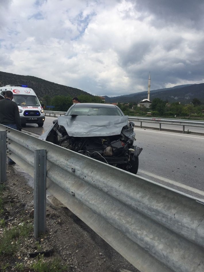 KARGI'DA ZİNCİRLEME KAZA: 5 YARALI