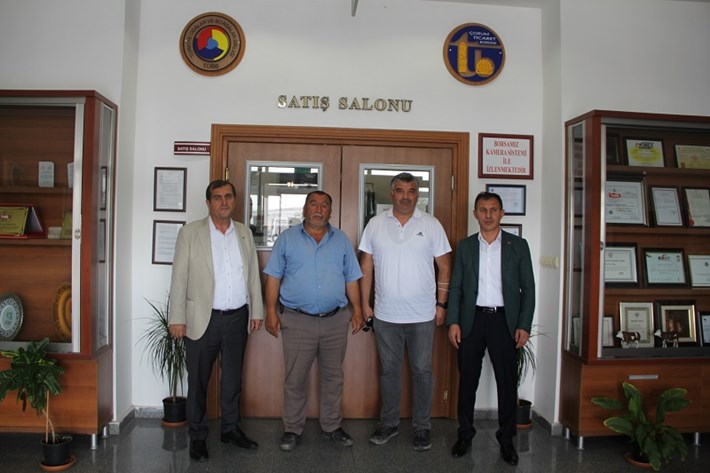 ÇORUM'DA YILIN İLK ÜRÜNÜ SATIŞA SUNULDU
