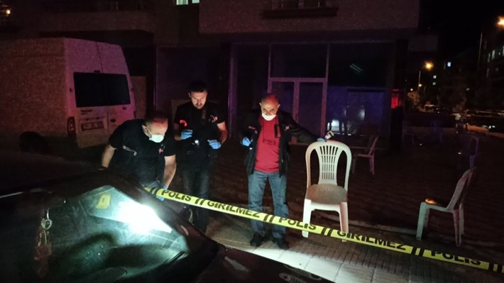 AYNI DÜĞÜN EVİNDE İKİ AYRI SİLAHLI SALDIRI: 5 YARALI