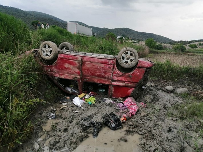 AK PARTİ GİRESUN MİLLETVEKİLİ AYDIN'IN YAKINLARI KAZA YAPTI: 1'İ BEBEK 2 ÖLÜ, 8 YARALI