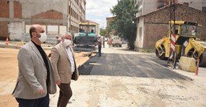 Garip Dede Sokak asfaltlanıyor