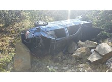 Otomobil uçuruma yuvarlandı: 6 yaralı