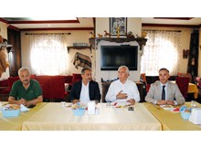 CHP’li milletvekilleri esnafın nabzını ölçtü