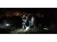 Otomobil takla attı: 2 yaralı