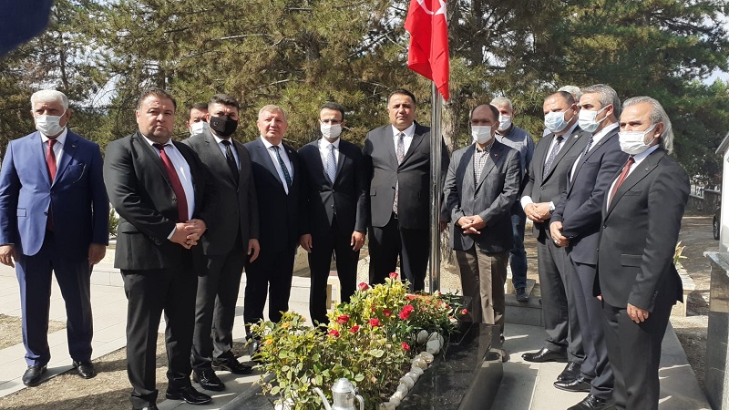 ŞEHİT ÖĞRETMEN ŞENAY AYBÜKE, MEZARI BAŞINDA ANILDI