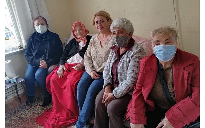 CHP-yaslilar-3