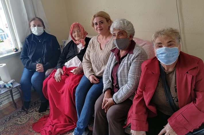 CHP-yaslilar-3