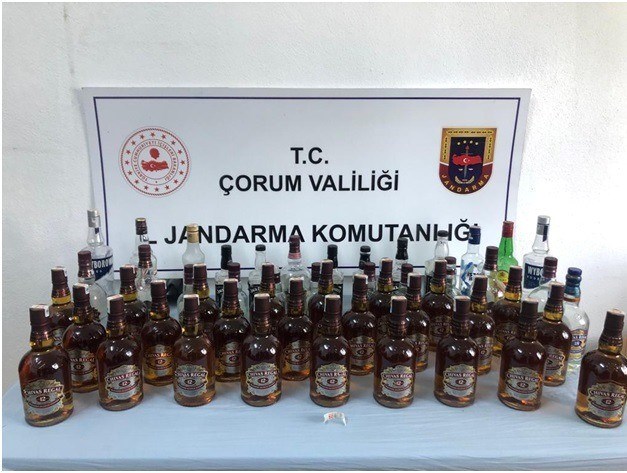 JANDARMADAN ZEHİR ÜRETİCİLERİNE OPERASYON: 3 GÖZALTI