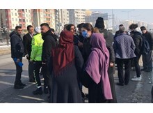 Otomobilin çarptığı çocuk kurtarılamadı