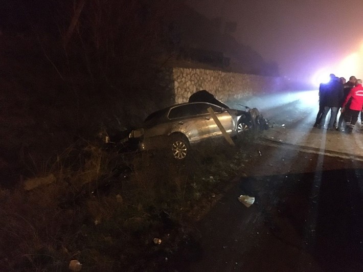 SİSLİ HAVA TRAFİK KAZASINA NEDEN OLDU: 2 YARALI