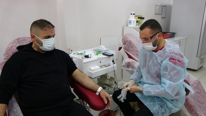KAN STOKLARI ALARM VERİYOR ÇORUM'DA 17 BİN 500 ÜNİTE KANA İHTİYAÇ VAR TÜRK KIZILAY ÇORUM KAN BAĞIŞI MERKEZİ MÜDÜRÜ DR. SENEM ÇAVUŞ: 