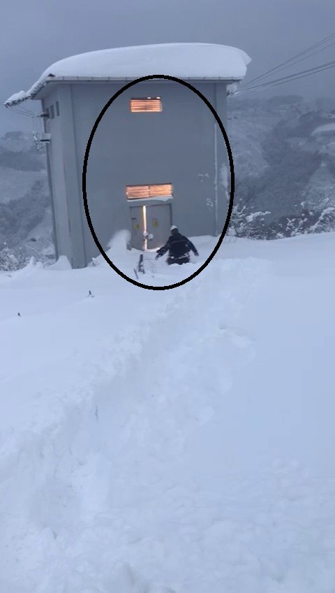 ELEKTRİK ARIZA EKİBİ SANİYELERLE PATLAMADAN KURTULDU