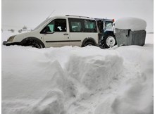 Kar 70 cm’yi buldu, köylüler perişan oldu