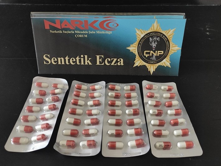 NARKOTİMLERDEN ZEHİR TACİRLERİNE SERİ OPERASYON