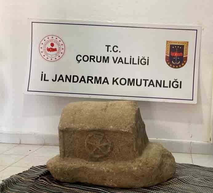 TARİHE SAHİP ÇIKAN JANDARMA 155 ESERİ MÜZEYE KAZANDIRDI