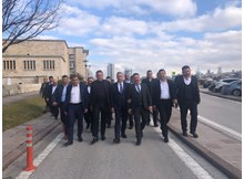 “Muhtarlarımız yoldaştır, muhtarlarımız omuzdaştır”