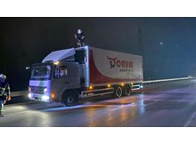 Sakatat ve et yüklü kamyonda yangın çıktı