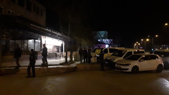 FIRINCILAR ARASINDA ÇIKAN TARTIŞMADA KAN AKTI: 1 YARALI