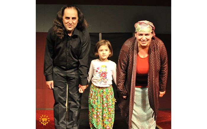 selamlama-_-Deniz-_-inci-_-Yasemin-KARAMEsE