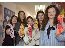 Güle-oynaya matematik dersi