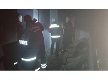 Sobadan sıçrayan kıvılcım evi yaktı