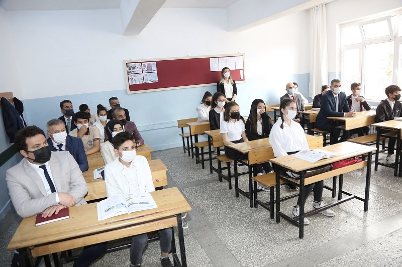 ÇORUM'DA 90 BİN ÖĞRENCİYE EŞ ZAMANLI 112 EĞİTİMİ İL MİLLİ EĞİTİM MÜDÜRLÜĞÜ VE 112 ACİL ÇAĞRI MERKEZİ MÜDÜRLÜĞÜ