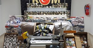 Bağ evini kaçak sigara fabrikasına çevirmişler