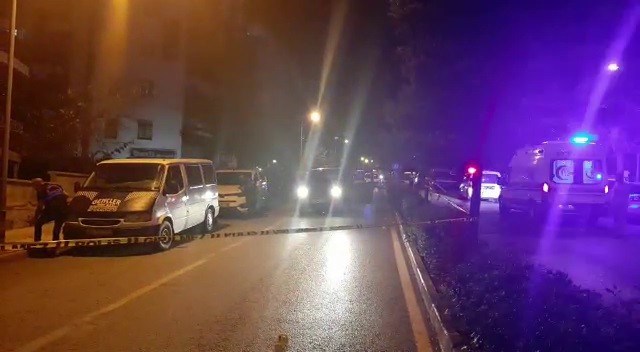 ÇORUM'DA SICAK DAKİKALAR: POLİS ARACINA ATEŞ EDEN ŞAHIS ETKİSİZ HALE GETİRİLDİ