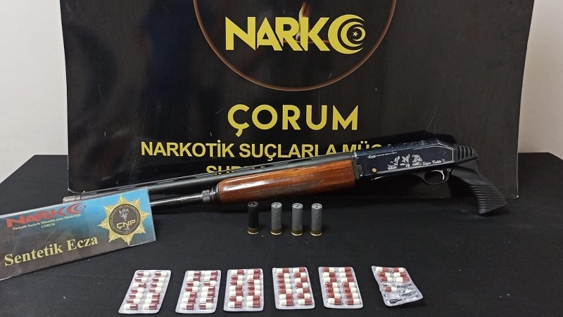 ÇORUM POLİSİNDEN UYUŞTURUCU MADDE OPERASYONU